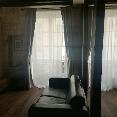 Appartement Notre Dame Parigi Esterno foto