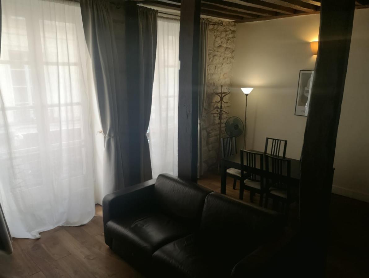 Appartement Notre Dame Parigi Esterno foto