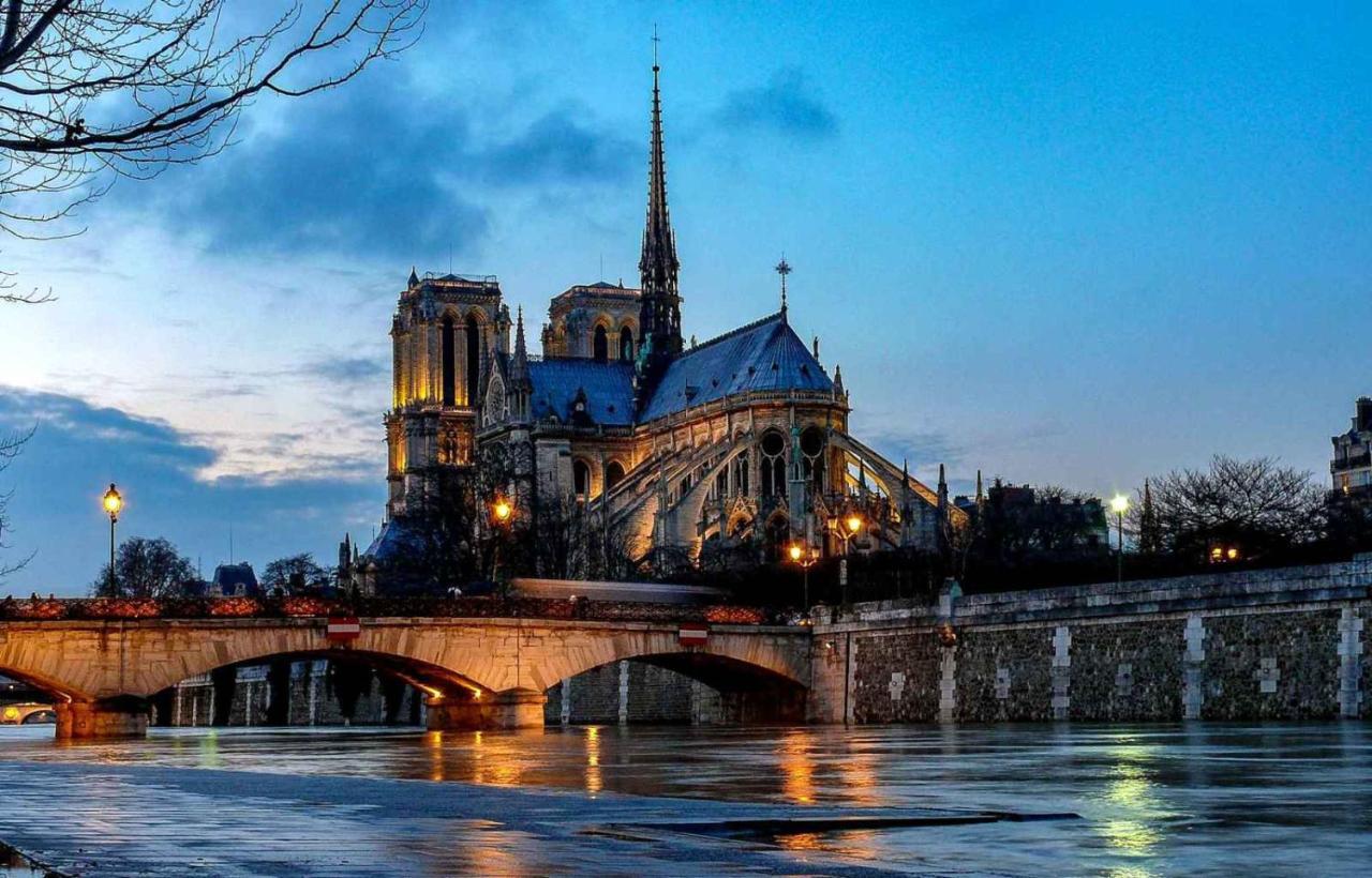 Appartement Notre Dame Parigi Esterno foto