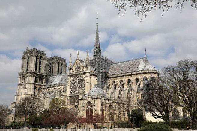 Appartement Notre Dame Parigi Esterno foto